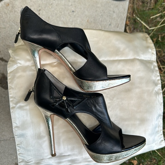 Classic Christian Dior Booties - Picture 6 of 8